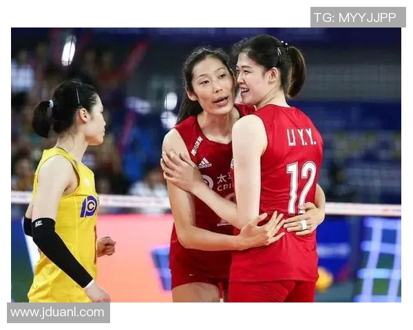 新疆队足球明星阵容正式公布引发球迷热议与期待