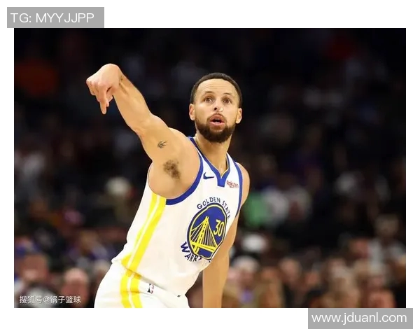 勇士与篮网激战正酣比分背后揭示两队实力对比与战术博弈 勇士与篮网激战正酣比分背后揭示两队实力对比与战术博弈