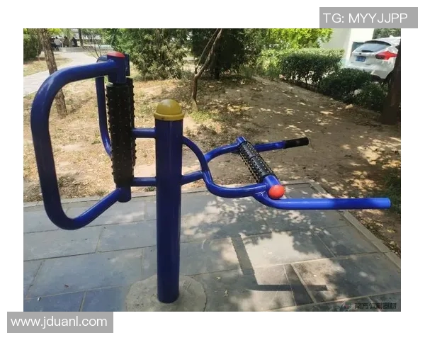 体育健身器材时尚走秀展现健康生活新风尚与潮流魅力